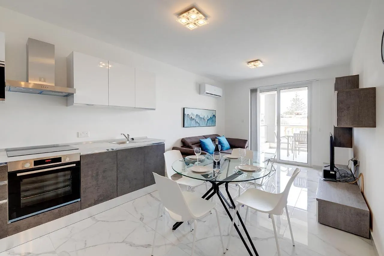 Deluxe 2Br Apartment In Central St Julians Saint Julian's 0*,