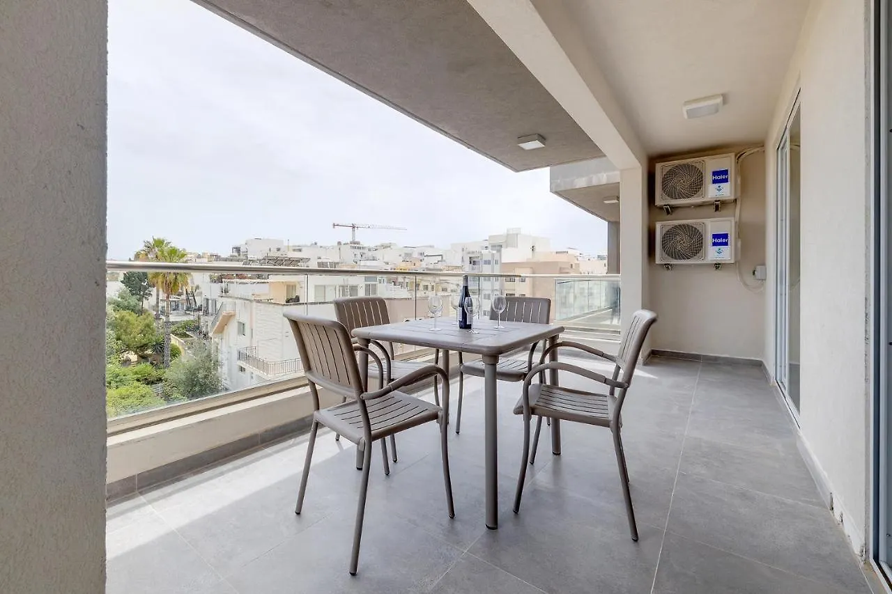 Deluxe 2Br Apartment In Central St Julians Saint Julian's