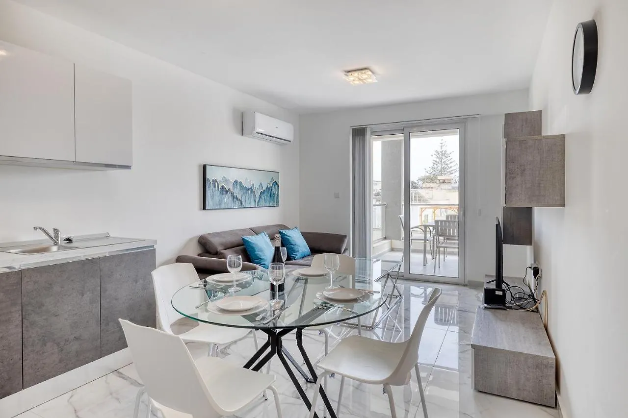Deluxe 2Br Apartment In Central St Julians Saint Julian's 0*,  Malta