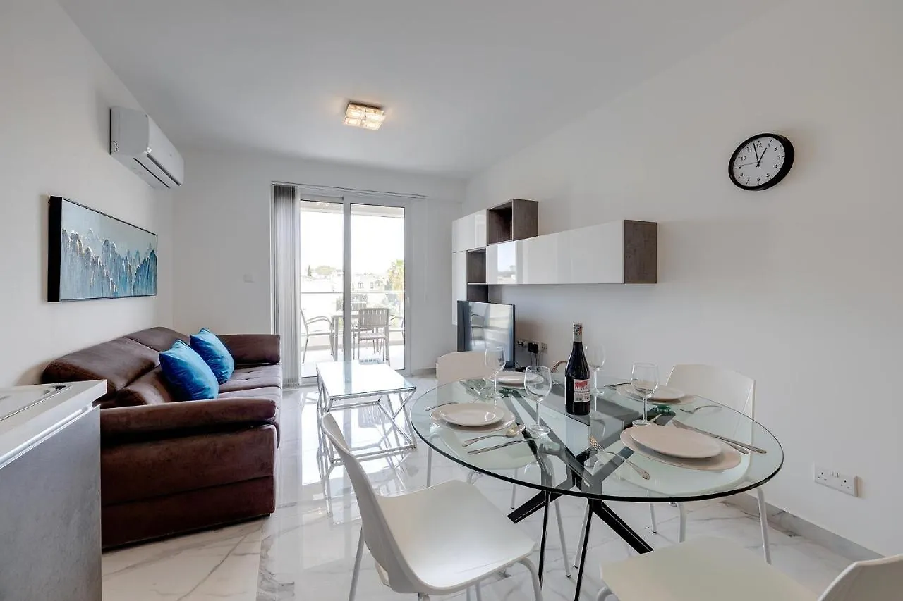 Deluxe 2Br Apartment In Central St Julians Saint Julian's Malta