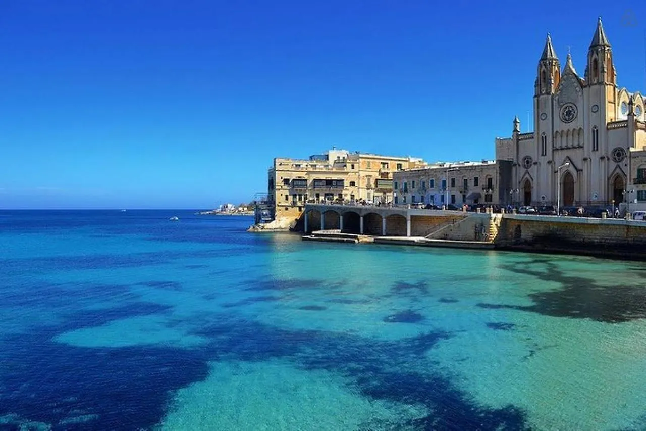 Deluxe 2Br Apartment In Central St Julians Saint Julian's
