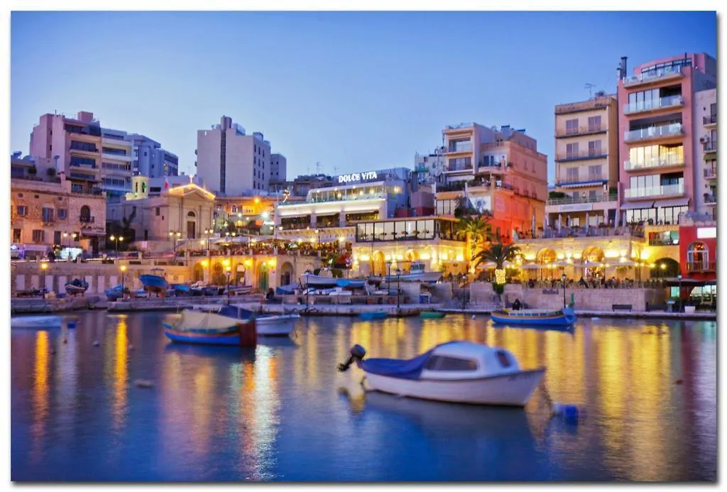 Deluxe 2Br Apartment In Central St Julians Saint Julian's